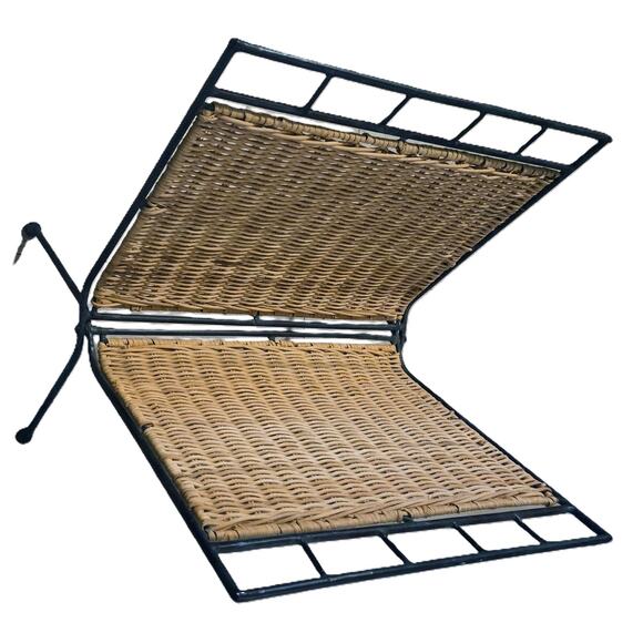 Unique Vintage Charm Mid-Century Tan Rattan & Green Metal Magazine Rack Folding - Picture 1 of 4